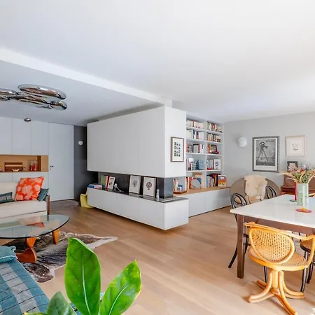 Veeve - Mid-century Maestro Apartman