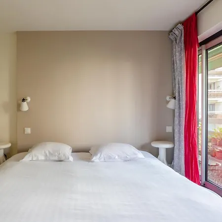 Veeve - Mid-century Maestro *