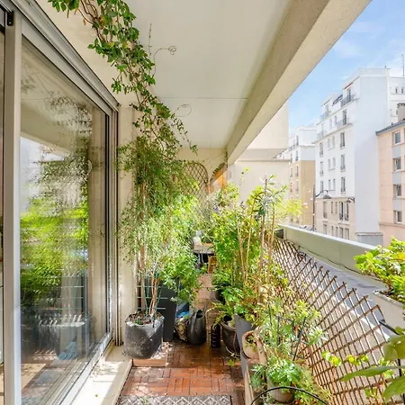 Veeve - Mid-century Maestro * Párizs