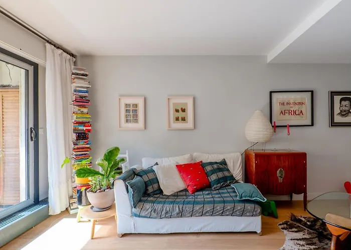 Veeve - Mid-century Maestro Paris