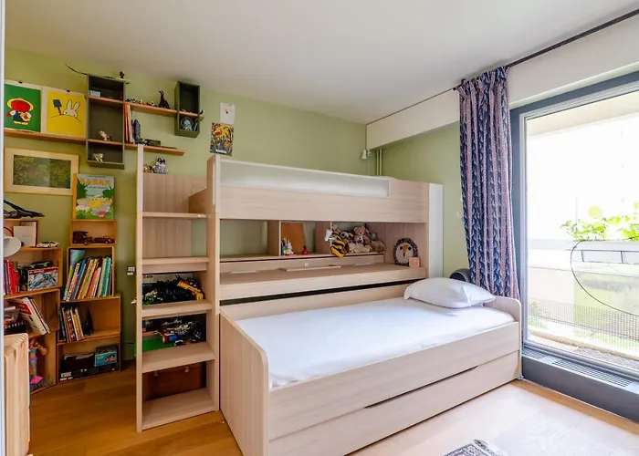 Veeve - Mid-century Maestro